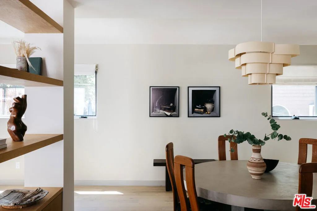 9843 Yoakum Drive, Beverly Hills, California 90210 home-pic-8